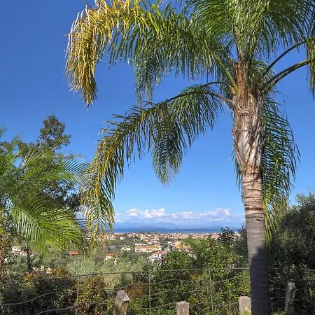 Alea Вилла Apolpaina