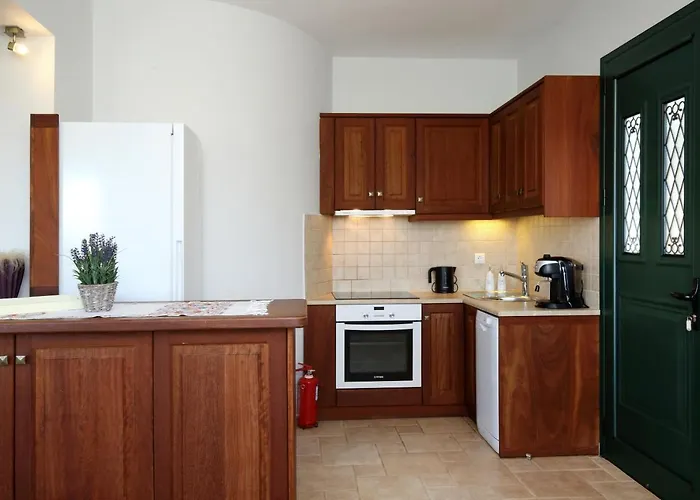 Alea Willa Apolpaina